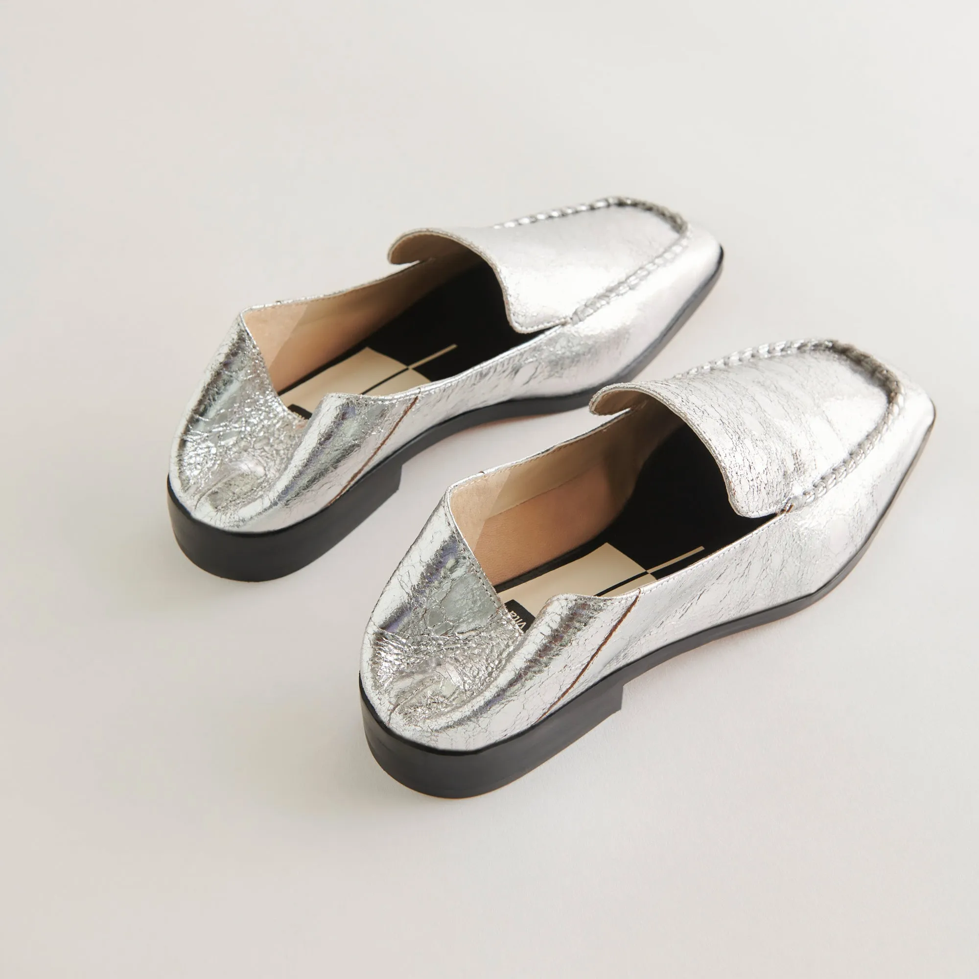 BENY WIDE FLATS SILVER DISTRESSED LEATHER