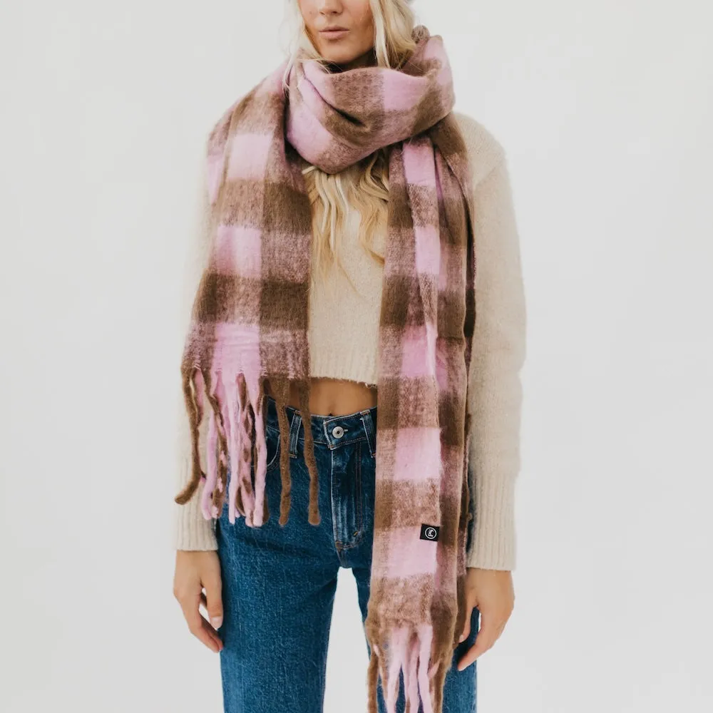 Chunky Checkered Scarf