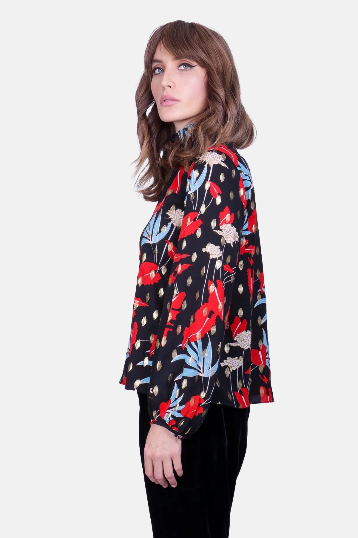 Floral Printed Long Sleeve Choir Blouse in Black